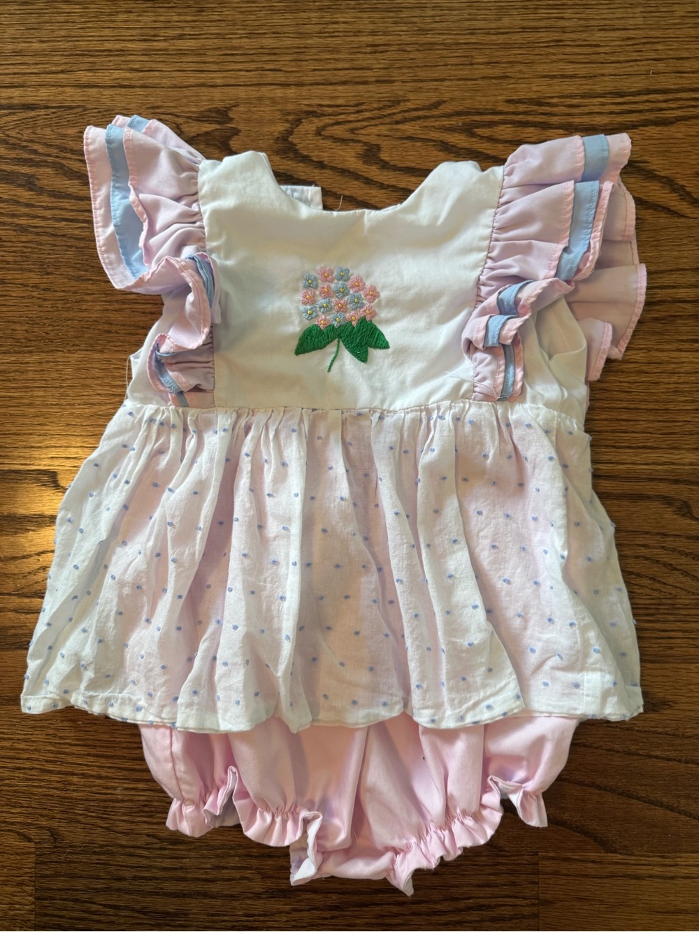 Little bear smocks hydrangea embroidered Swiss dot Ruffle Baby Romper